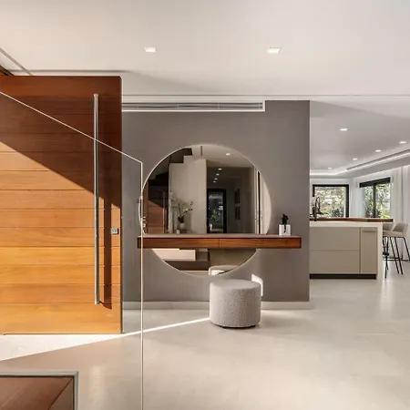 5-bedroom Villa